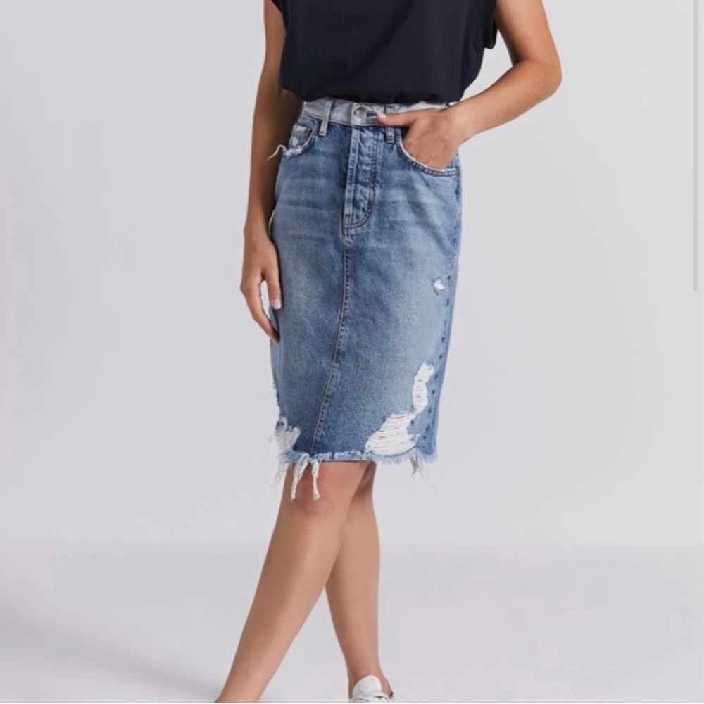 Current/Elliott Ultra High Waist Branwen Destroy W/ Hazard Hem Skirt Size 23